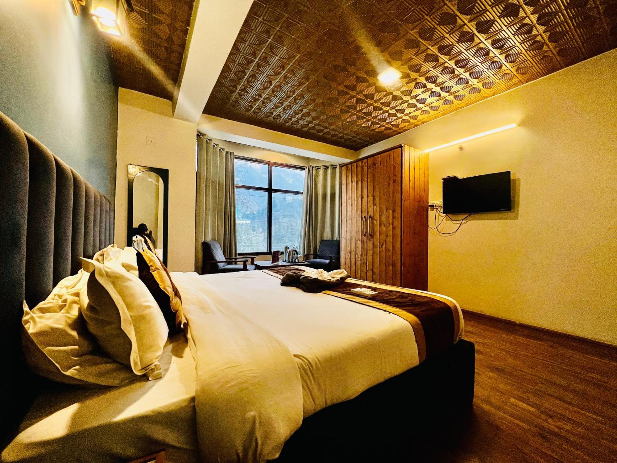 Hotel Green Link -#Near Volvo Bus Stand #Mountain View #River View #Open Terrace Manāli Zewnętrze zdjęcie