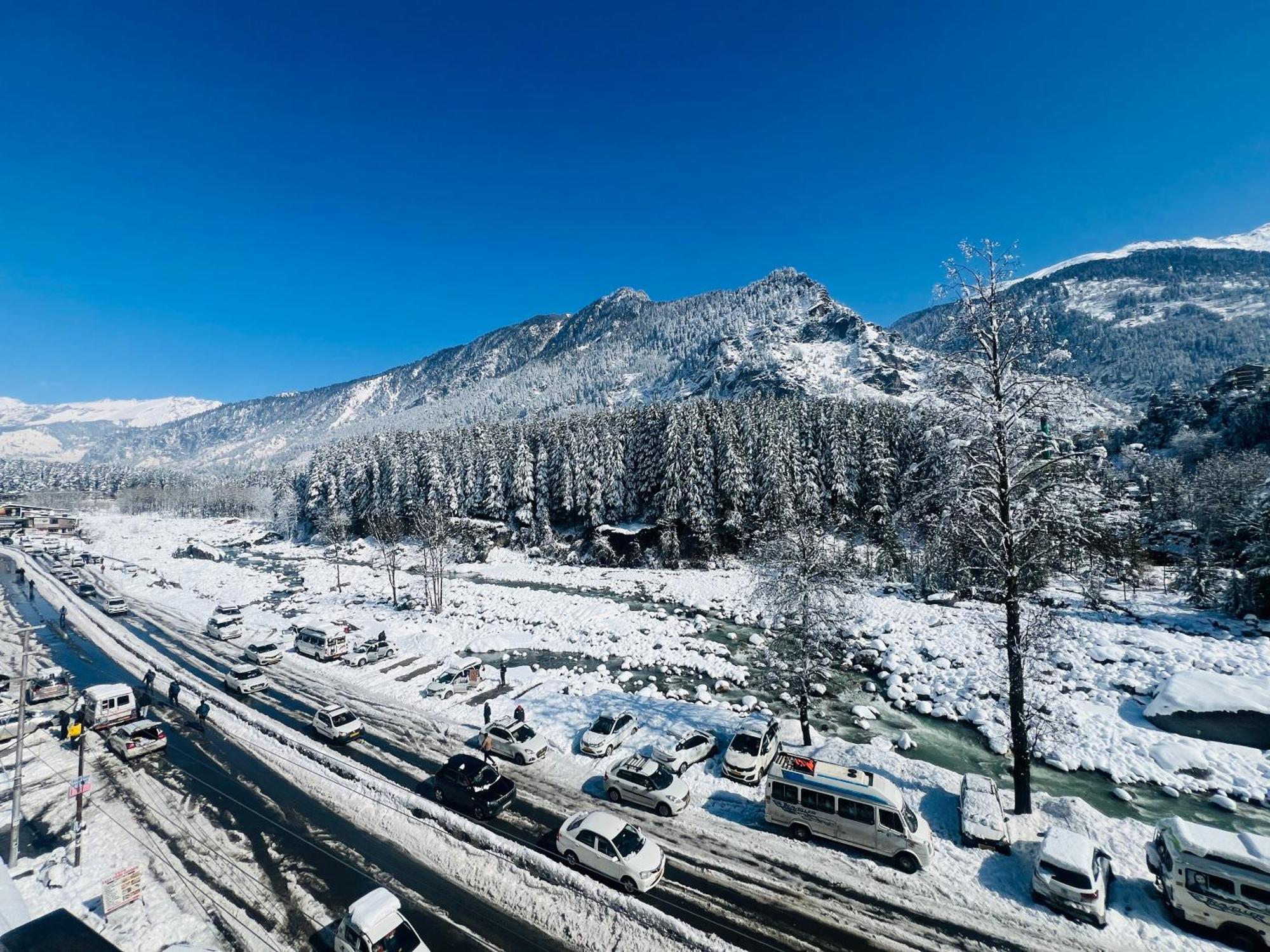 Hotel Green Link -#Near Volvo Bus Stand #Mountain View #River View #Open Terrace Manāli Zewnętrze zdjęcie