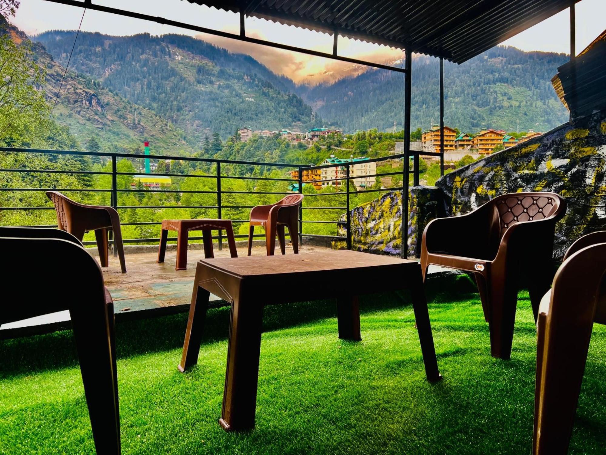 Hotel Green Link -#Near Volvo Bus Stand #Mountain View #River View #Open Terrace Manāli Zewnętrze zdjęcie