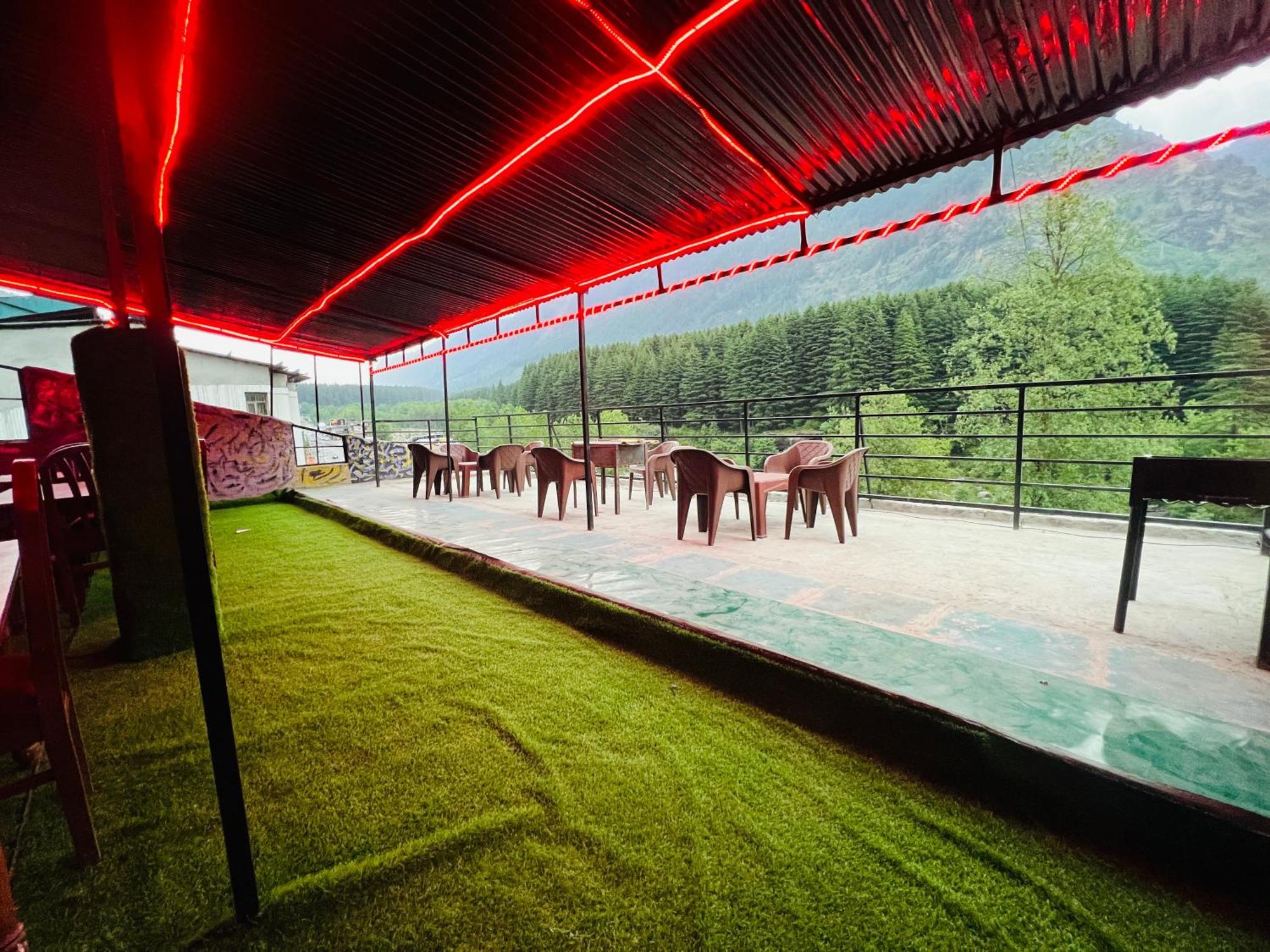 Hotel Green Link -#Near Volvo Bus Stand #Mountain View #River View #Open Terrace Manāli Zewnętrze zdjęcie