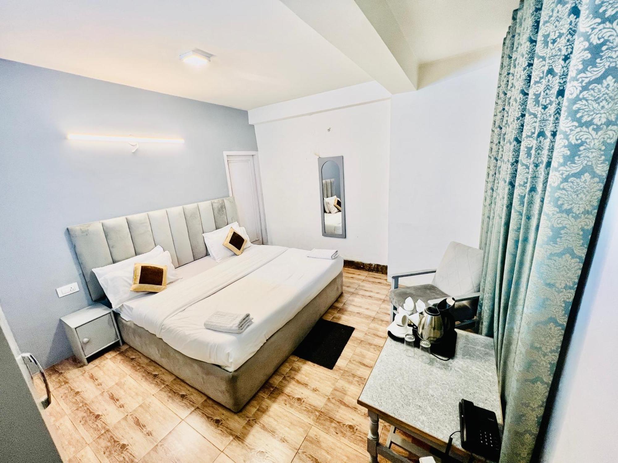 Hotel Green Link -#Near Volvo Bus Stand #Mountain View #River View #Open Terrace Manāli Zewnętrze zdjęcie
